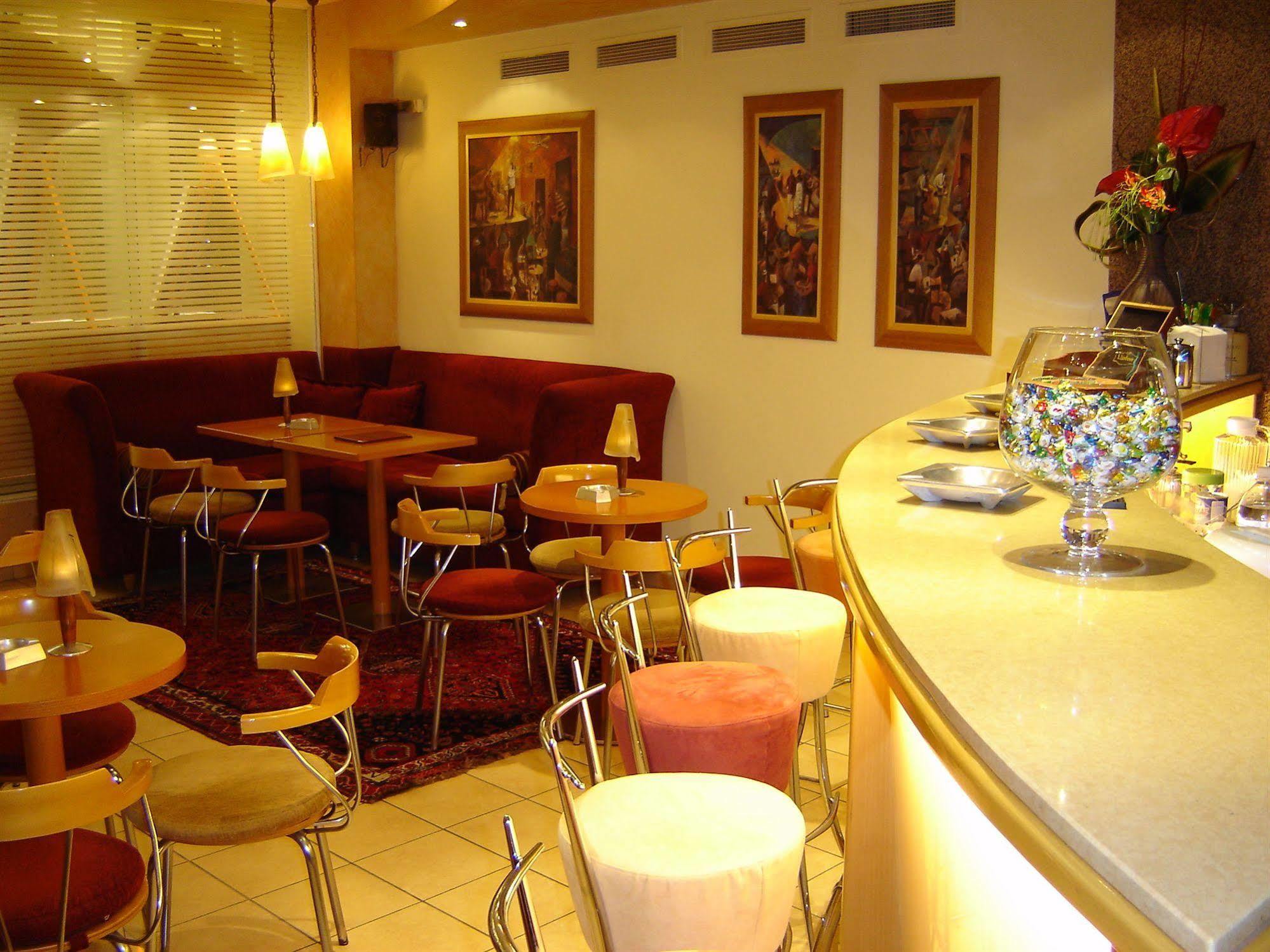 Nepheli Hotel Thessaloníki Restaurant billede